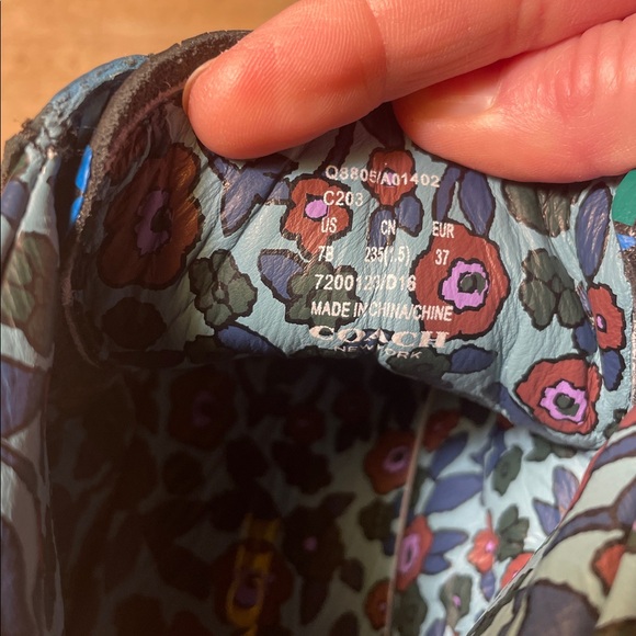 Coach Floral Pointed Toe High Top Sneakers Shoes! - Picture 6 of 6